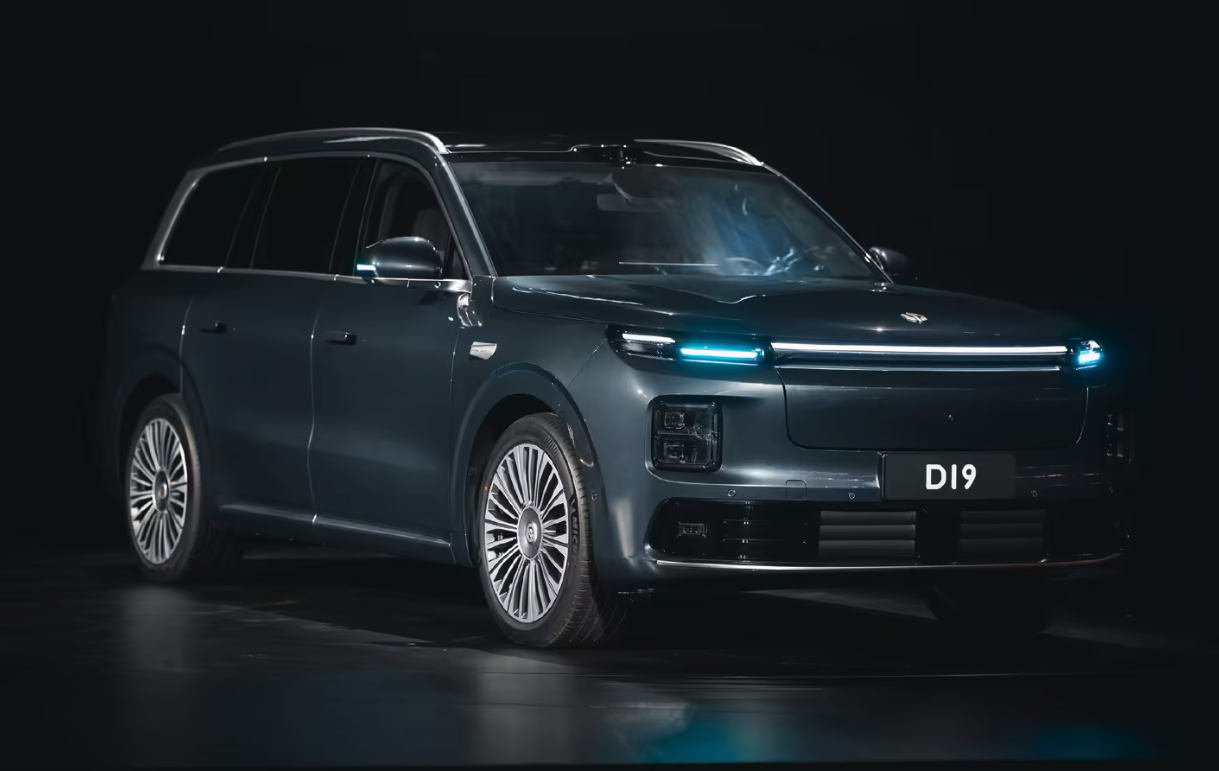 零跑10周年发布会今晚举行 D19实车亮相 2026年上半年上市